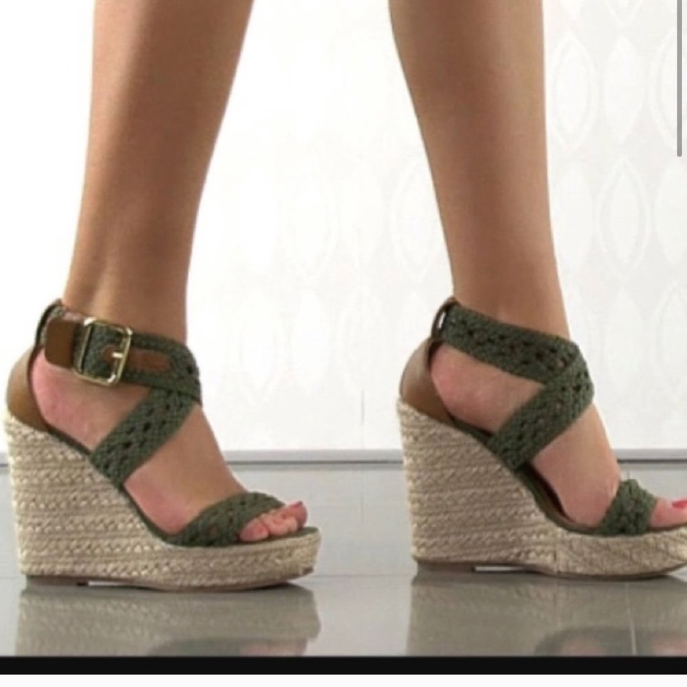 Steve Madden green espadrille wedges